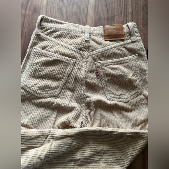 Levis pants - Picture 5 of 12